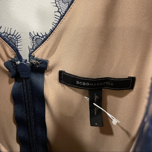 BCBGMaxAzria Willa Navy Lace Mini Cocktail Dress V-Neck Layered Ruffle Evening S - Picture 4 of 8